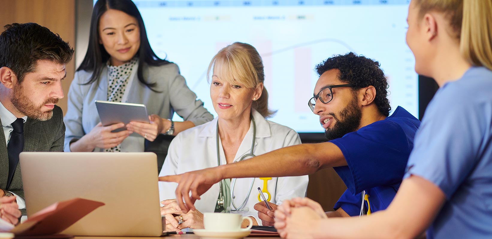 Dicas de marketing hospitalar na prática: como construir autoridade e confiança nas redes sociais